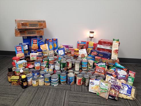 Weed Man Cleveland and North Ridgeville-Westlake Donate 950 Pounds of Food to Greater Cleveland Food Bank